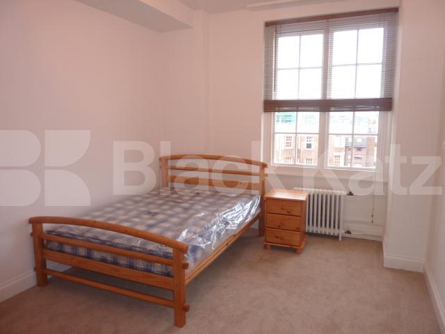 			Rent inclusive of heating and hot water!, 3 Bedroom, 1 bath, 1 reception Flat			 Queensway, QUEENSWAY
